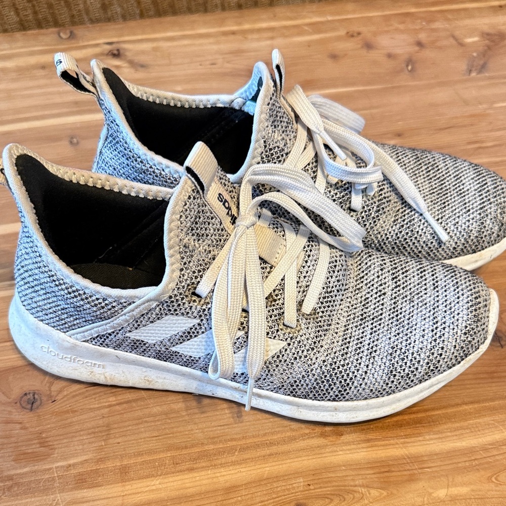 Adidas gray cloud foam Sneakers